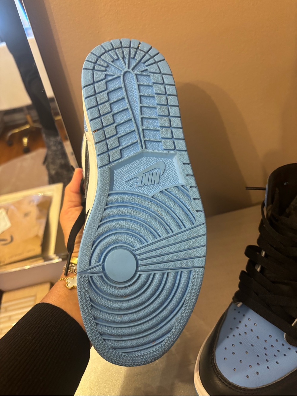Nike Air Jordan 1 High OG White Black University Blue - Picture 7 of 8